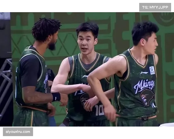 同曦郭昊文汉兹得分效率尚可 内线护框能力不足影响防守体系